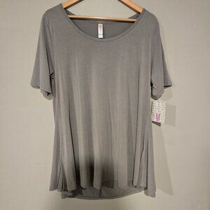 NWT LuLaRoe Shirt | Women's M